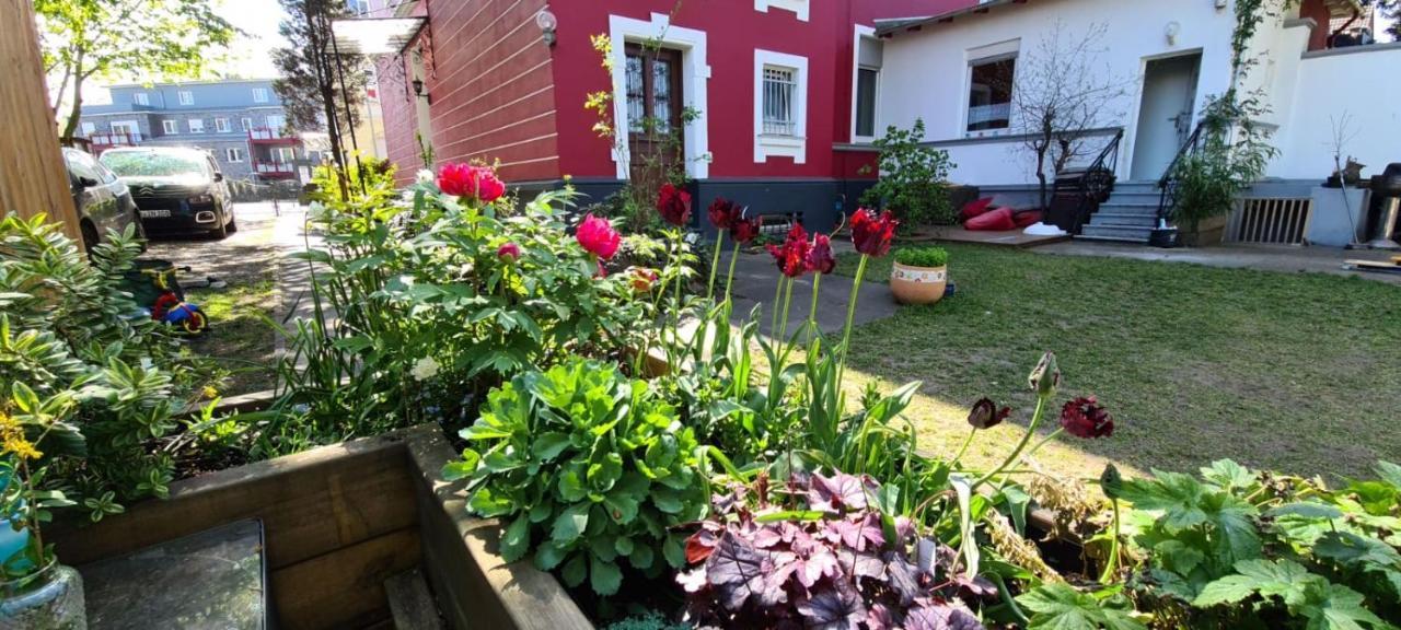 Fewo Garten - Eigener Eingang- Wlan-Parkplatz,Netflix, Terrasse,Doppelbett Und Schlafcouch Oberhausen  Luaran gambar