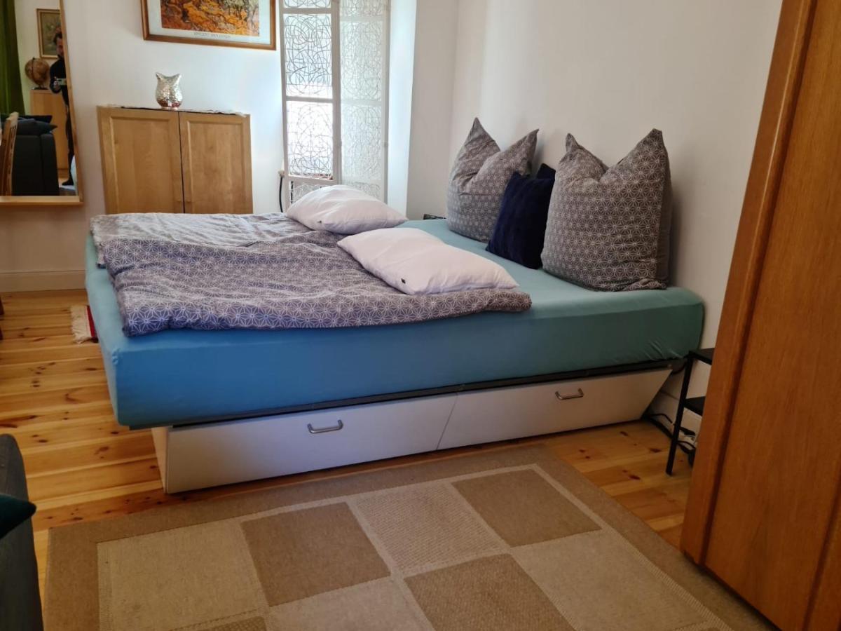 Fewo Garten - Eigener Eingang- Wlan-Parkplatz,Netflix, Terrasse,Doppelbett Und Schlafcouch Oberhausen  Luaran gambar