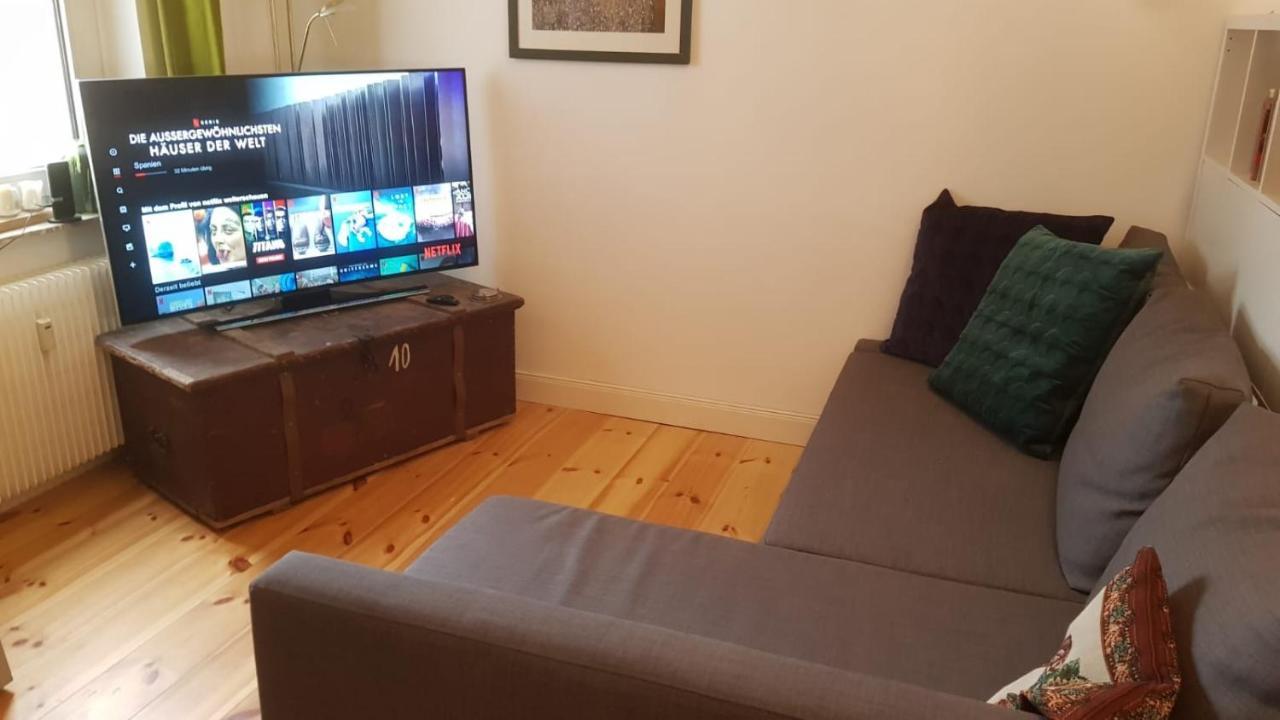 Fewo Garten - Eigener Eingang- Wlan-Parkplatz,Netflix, Terrasse,Doppelbett Und Schlafcouch Oberhausen  Luaran gambar
