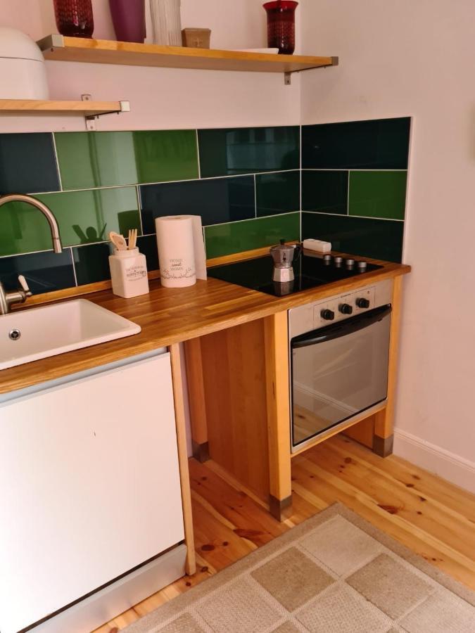Fewo Garten - Eigener Eingang- Wlan-Parkplatz,Netflix, Terrasse,Doppelbett Und Schlafcouch Oberhausen  Luaran gambar