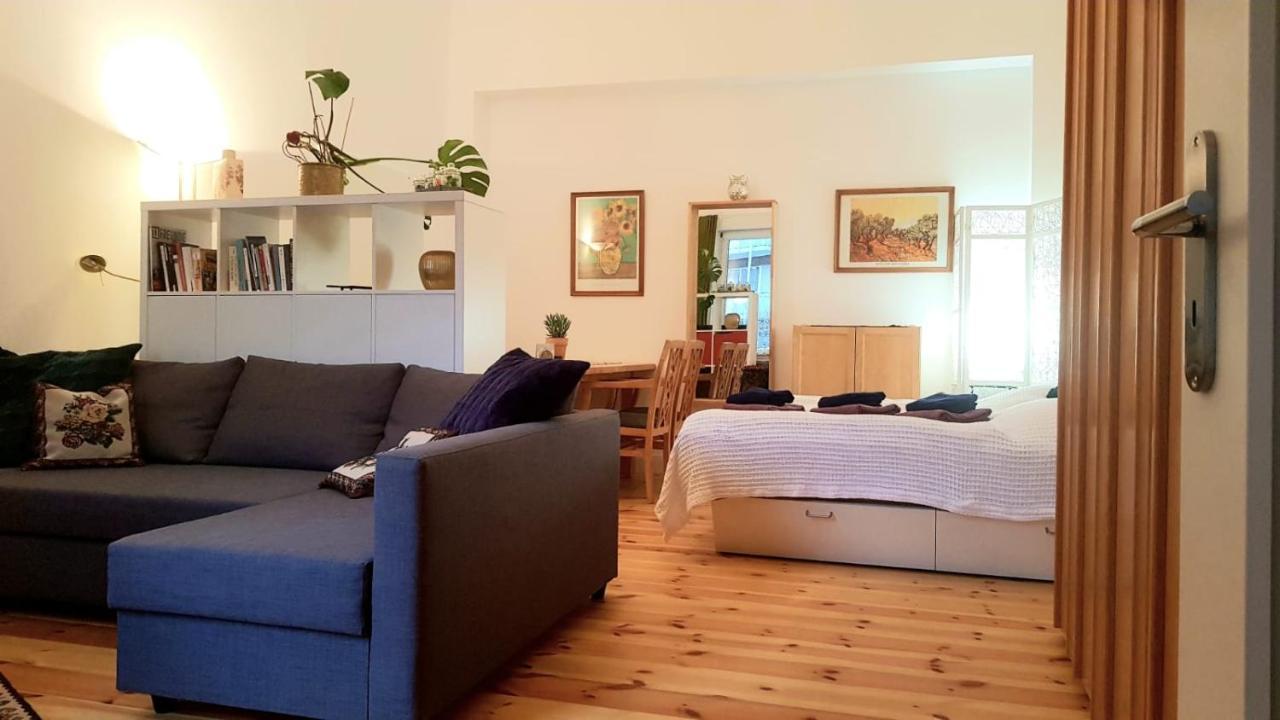 Fewo Garten - Eigener Eingang- Wlan-Parkplatz,Netflix, Terrasse,Doppelbett Und Schlafcouch Oberhausen  Luaran gambar